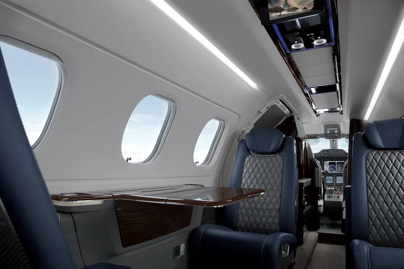 Charter-Embraer-Phenom-300E-interior